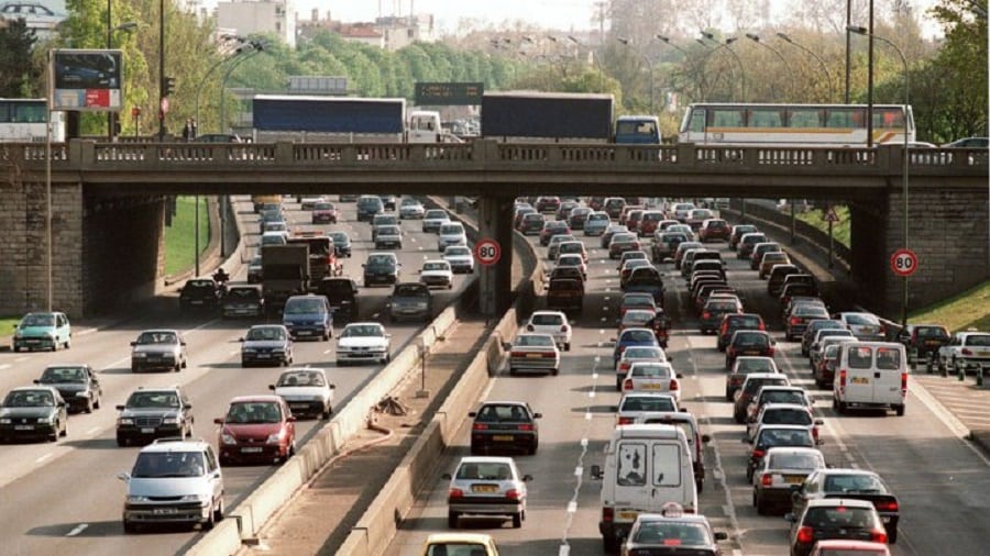  Vehicular movements on the Boulevard Péripherique in Paris | Photo credts: france24.com