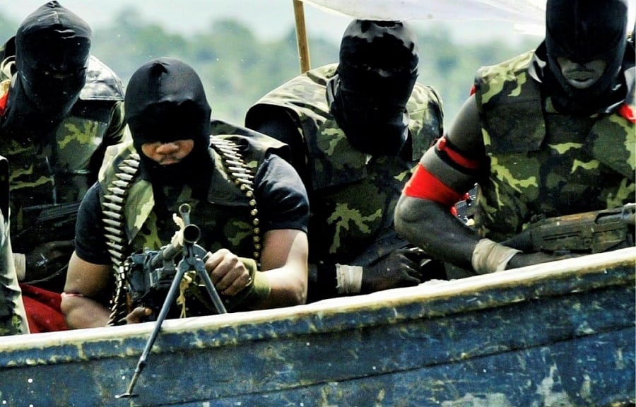 niger-delta-militants-destroys-oil-facilities-in-delta-state