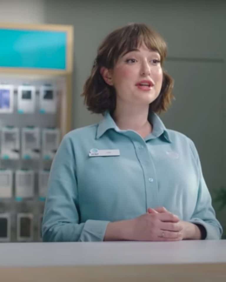 55 Things You Should Know About “Lily Adams” The AT&T Girl – Page 43