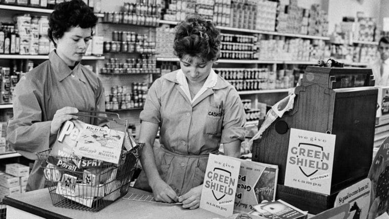 Things That Were Once Perfectly Normal Inside American Grocery Stores ...
